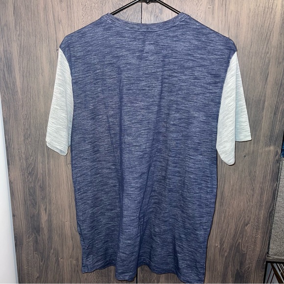 Nike New York Yankees Dri-Fit Shirt - Picture 4 of 5